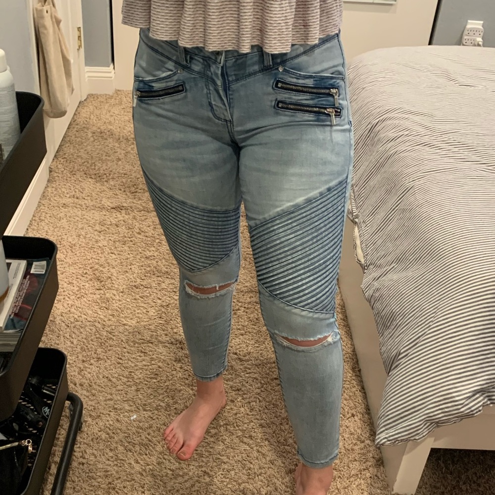 Skinny jeans
